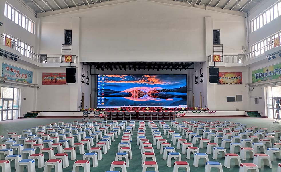 第一師三團(tuán)職工文化中心舞臺提升改造項目